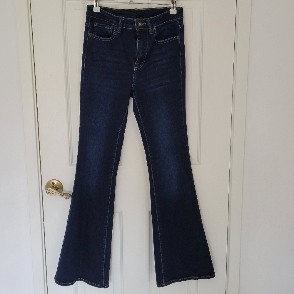 Boot cut jeans